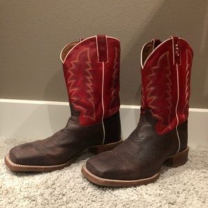 Tony Lama boots. Only worn twice.